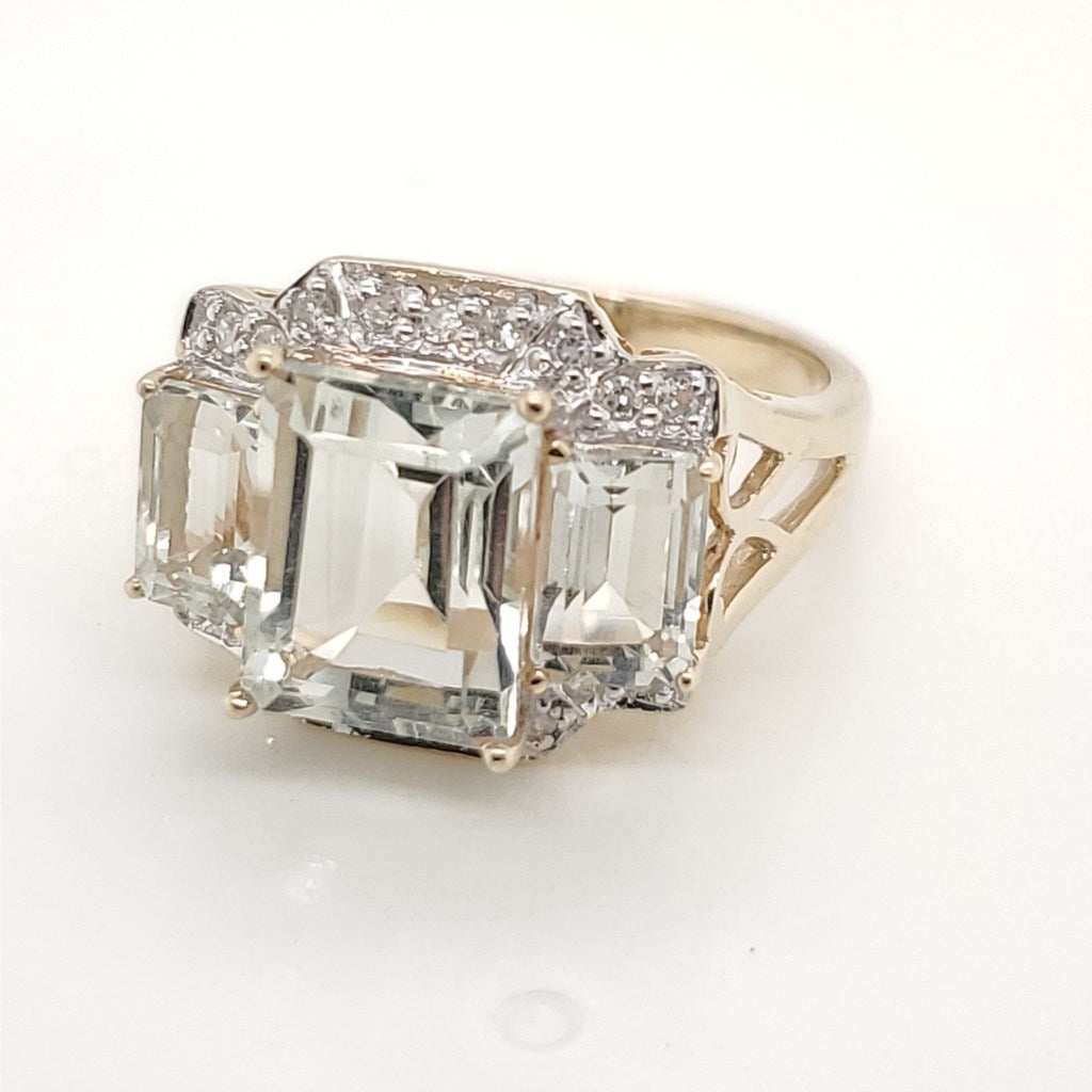 10kt Yellow Gold Green Amethyst and Diamond Ring