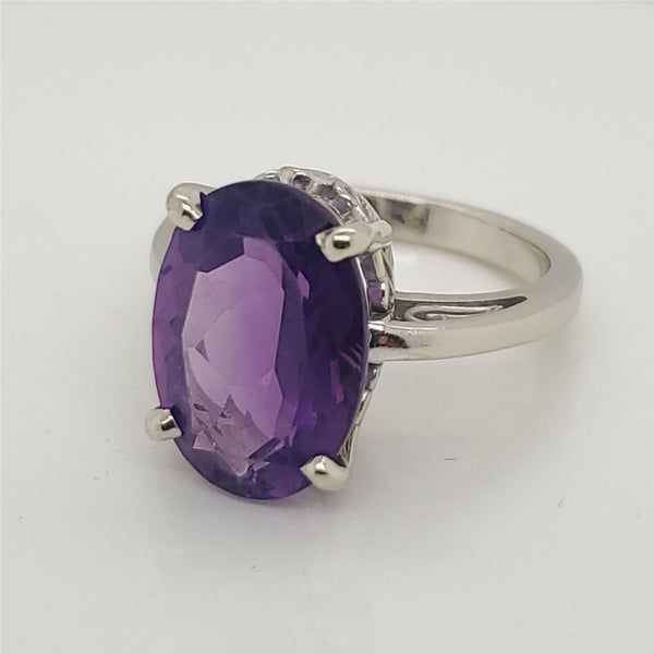 14kt White Gold Amethyst Ring