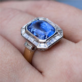 14Kt Yellow Gold 5.64 Carat Kashmir Sapphire And Diamond Ring