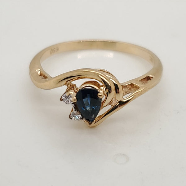 14kt Yellow Gold sapphire and Diamond Ring