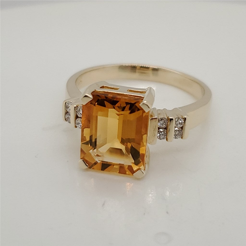14kt Yellow Gold Citrine and Diamond Ring