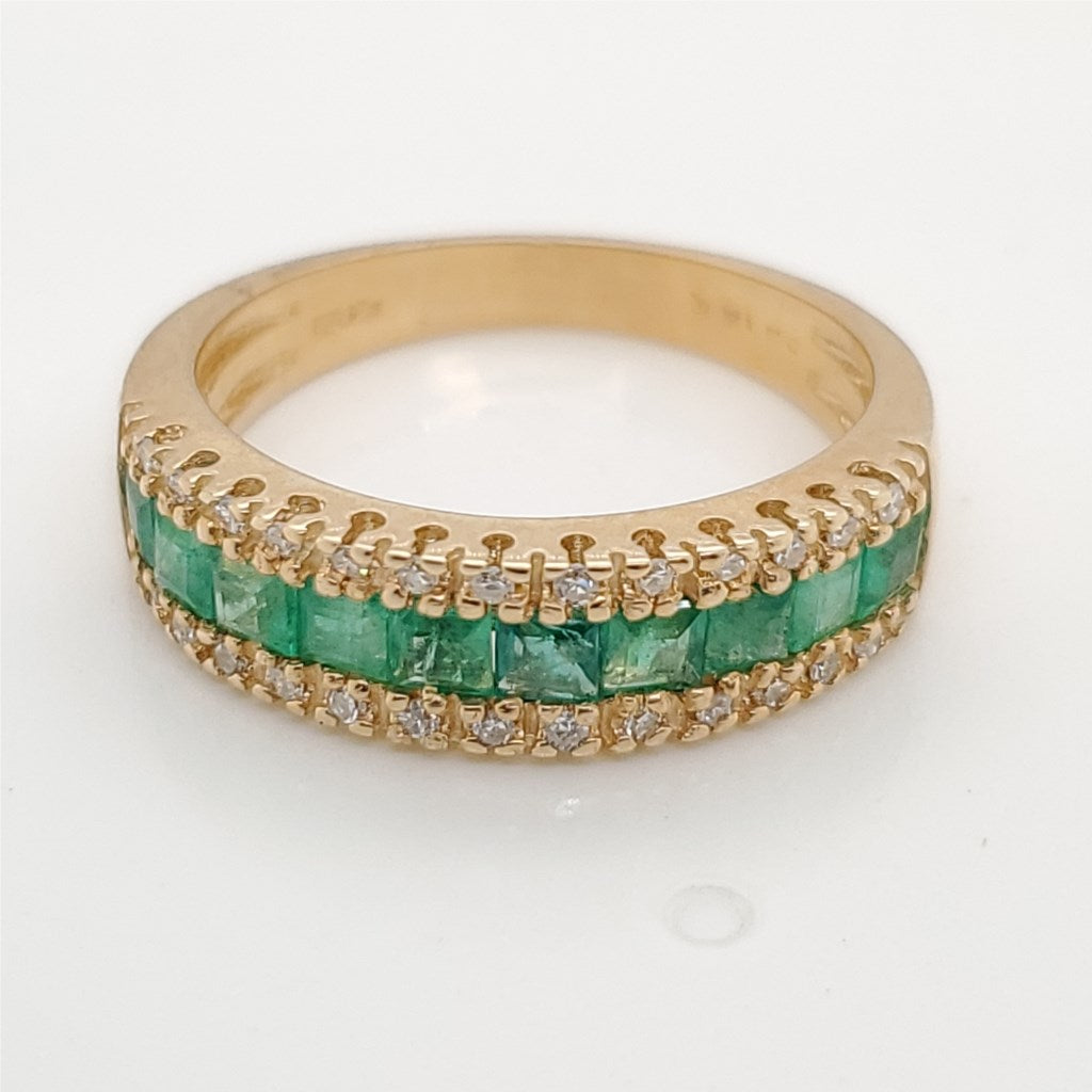 14Kt Yellow Gold Emerald and Diamond Ring