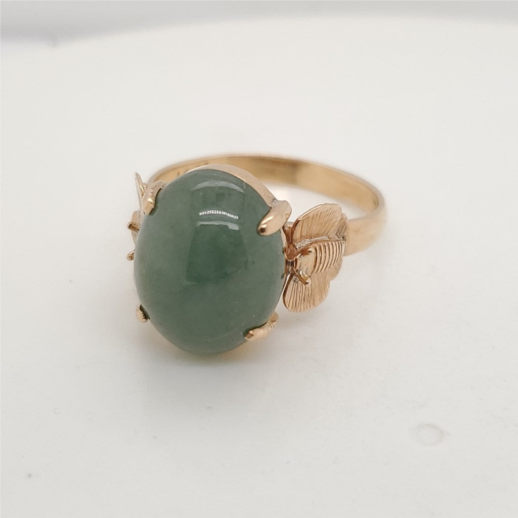 Vintage 14kt Yellow Gold Nephrite Jade Ring