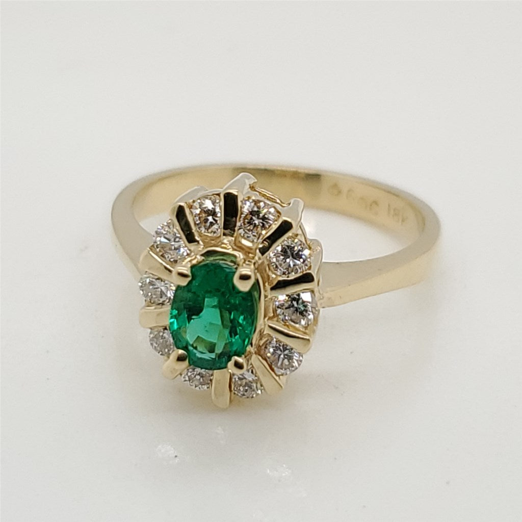 18Kt Yellow Gold Emerald And Diamond Ring