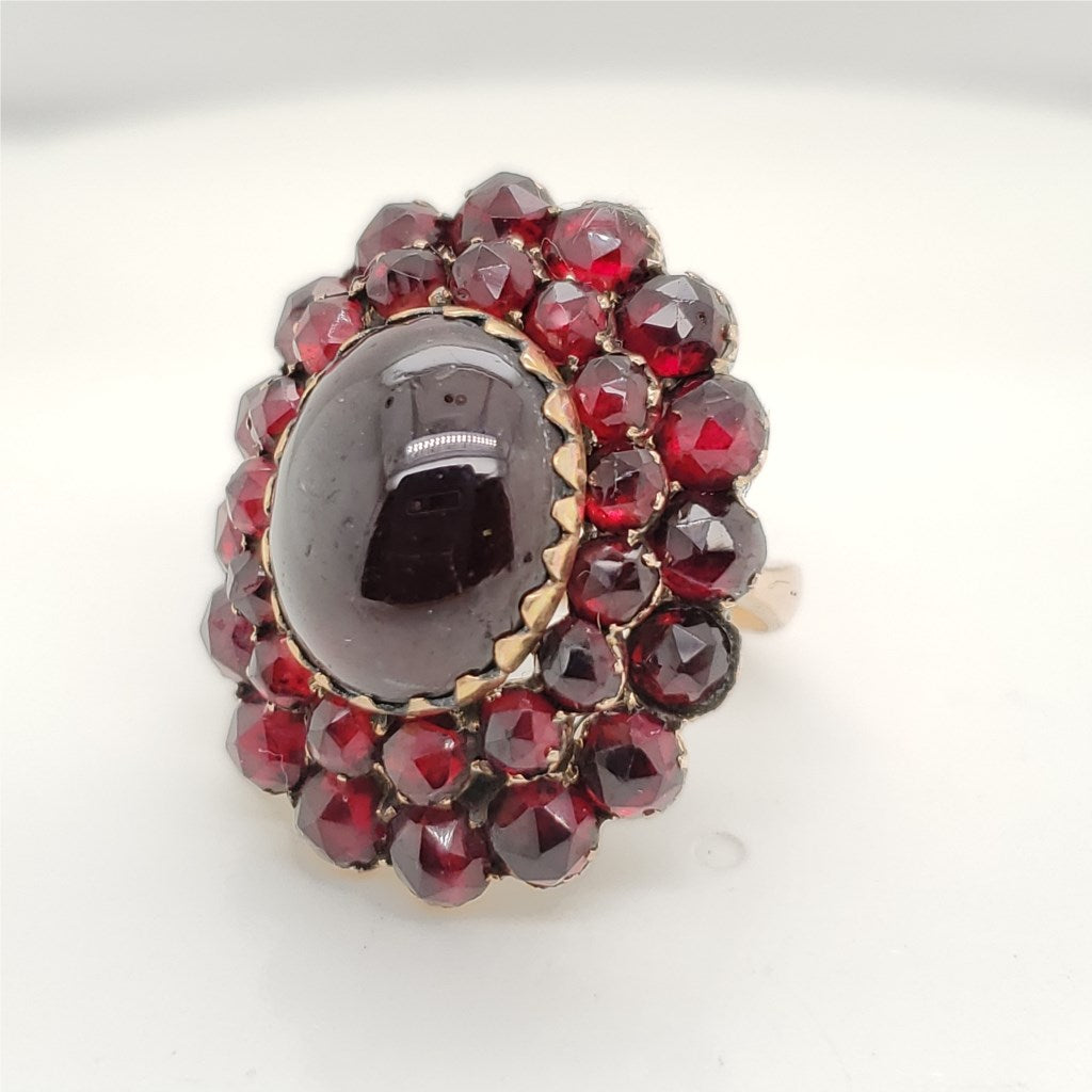 Vintage Yellow Gold Bohemian Garnet Ring