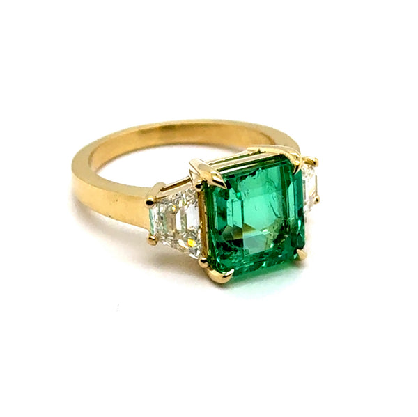 4.97 Ctw 18Kt Yellow Gold Colombian Emerald And Diamond Ring