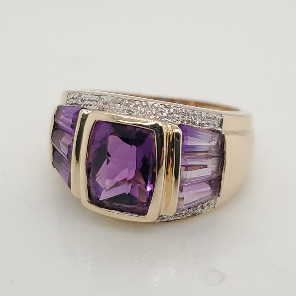 14kt Yellow Gold Amethyst and Diamond Ring