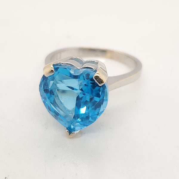 14kt Yellow Gold Swiss Blue Topaz Ring
