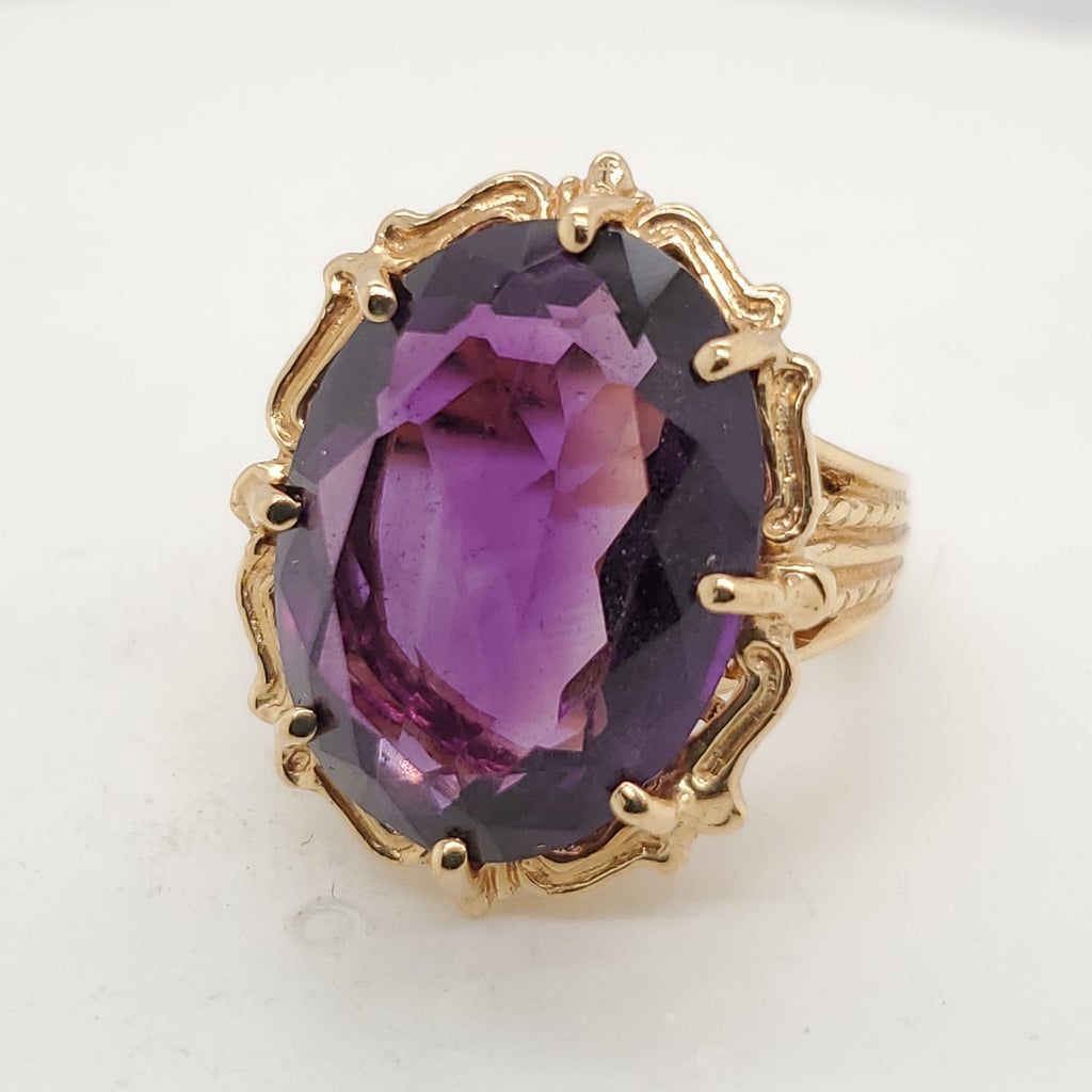 Vintage 14kt Yellow Gold Amethyst Ring