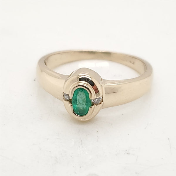 14Kt Yellow Gold Emerald And Diamond Ring