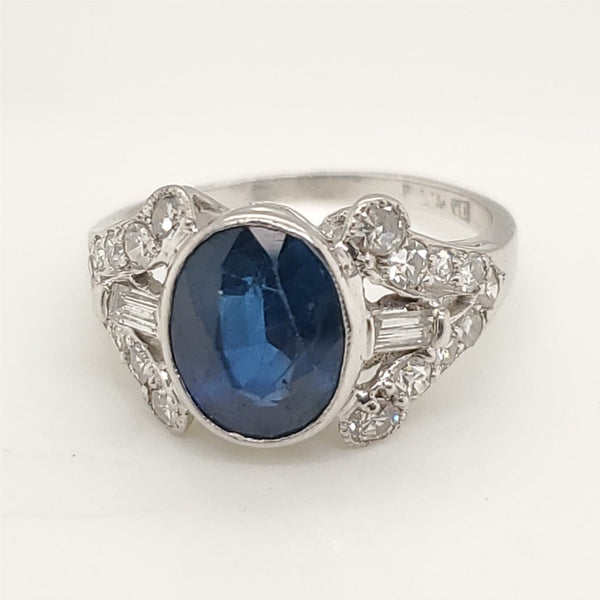 Art Deco Platinum sapphire and Diamond Ring