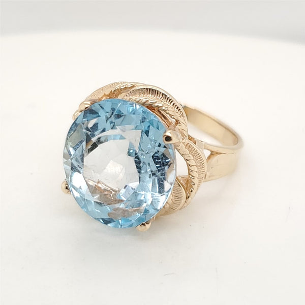 14kt Yellow Gold Swiss Blue Topaz Ring