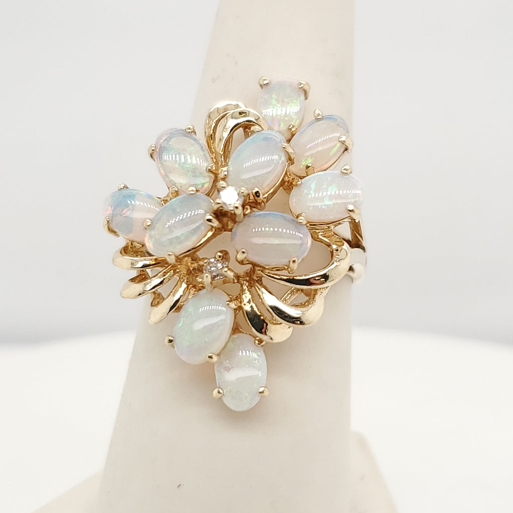 Vintage 14kt Yellow Gold Opal Ring