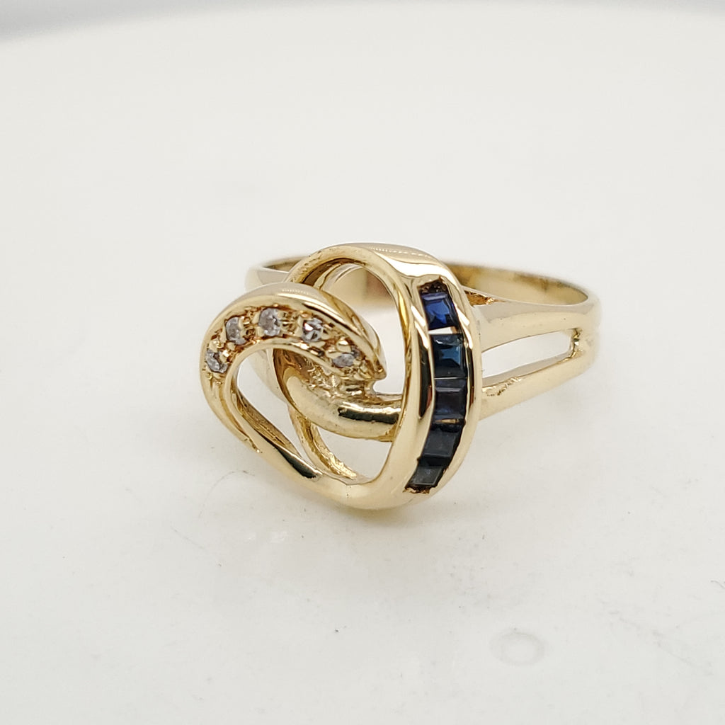 18Kt Yellow Gold Sapphire And Diamond Ring