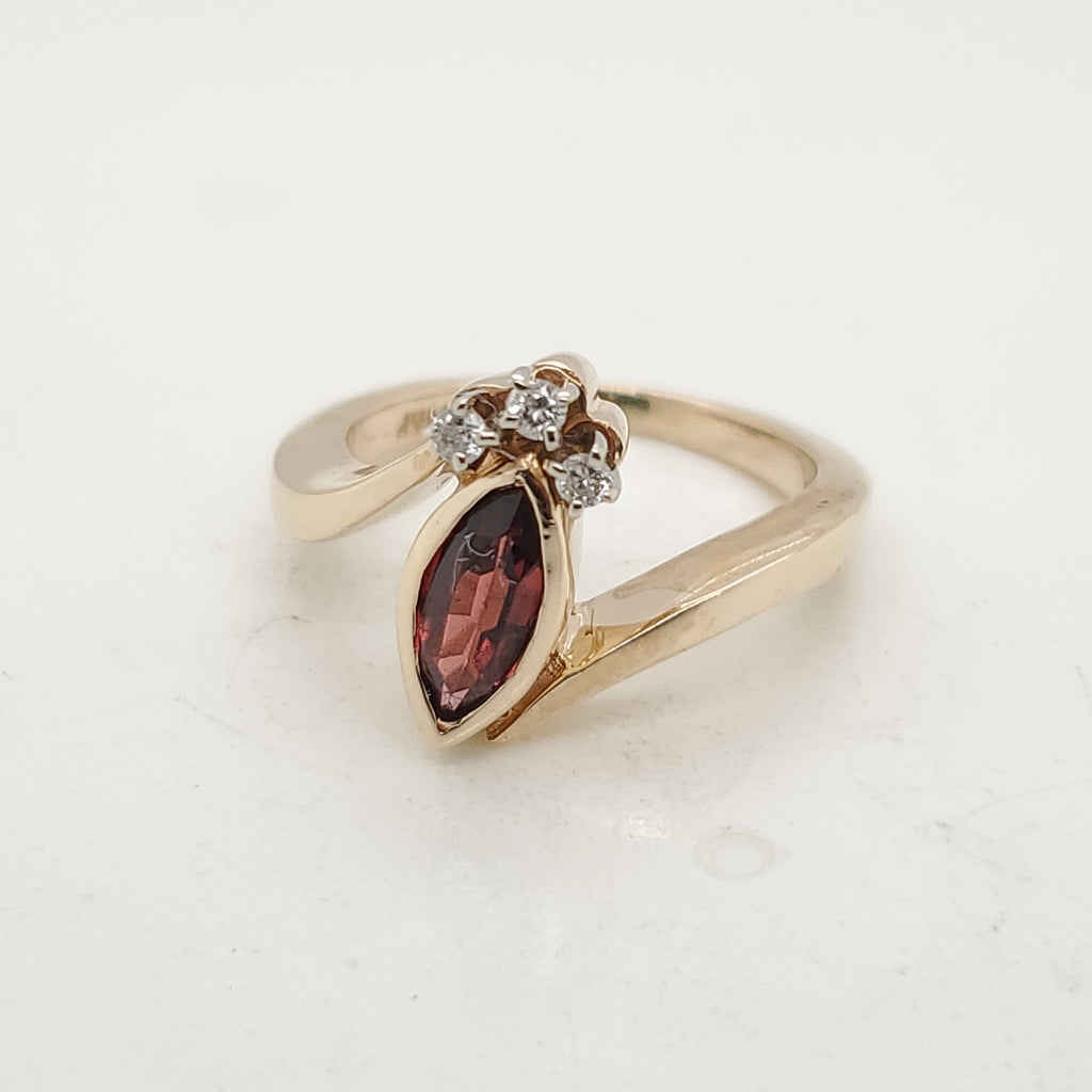 14kt Yellow Gold Garnet and Diamond Ring