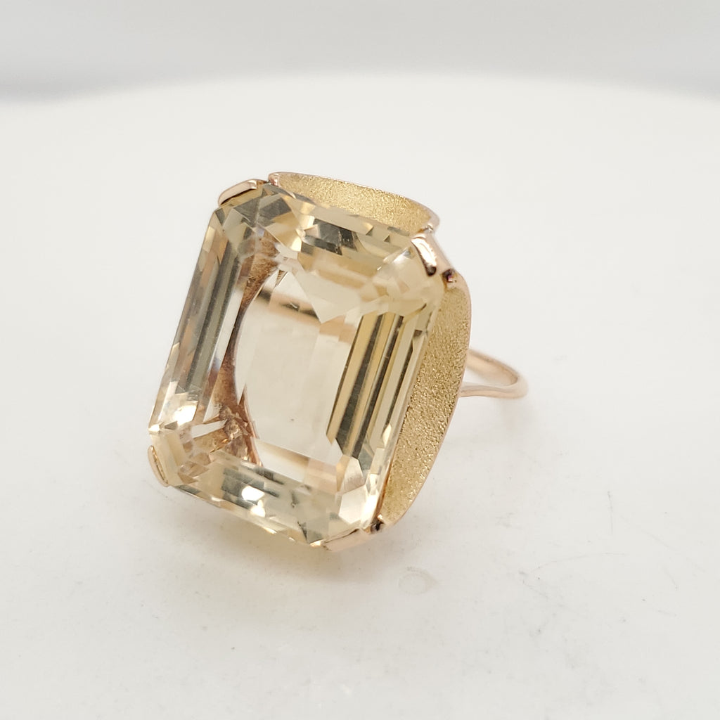 Vintage 18Kt Yellow Gold Lemon Quartz Ring