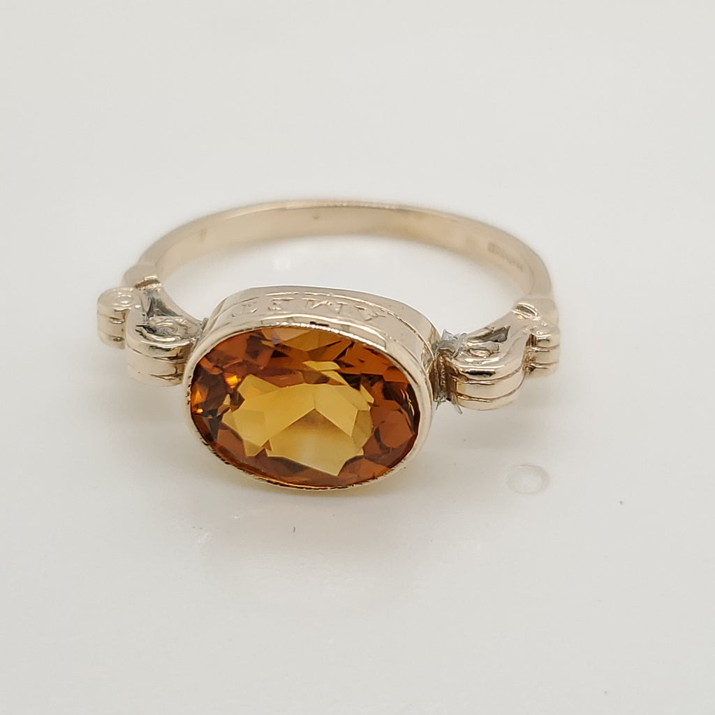 Vintage English 9kt Yellow Gold Citrine Ring