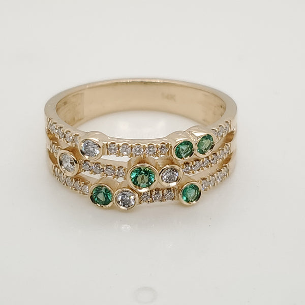 14Kt Yellow Gold Emerald And Diamond Ring