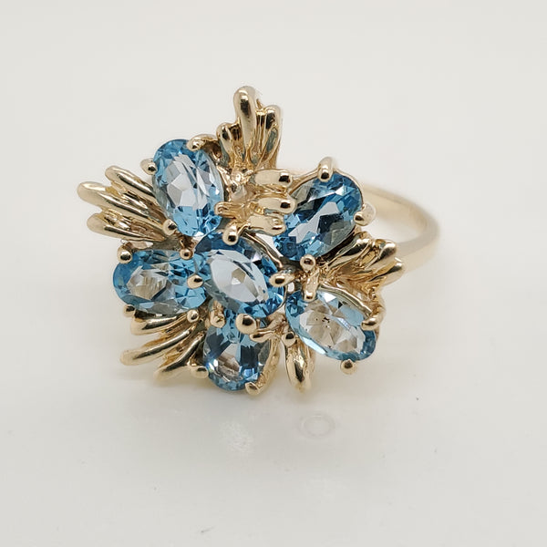 14kt Yellow Gold Blue Topaz Ring