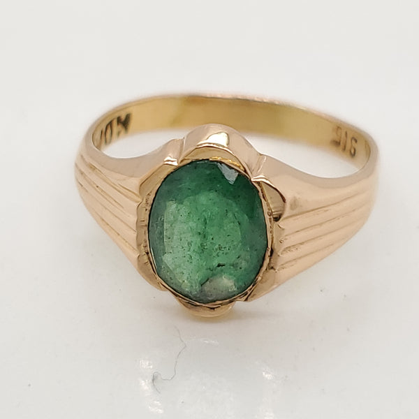 22kt Yellow Gold Oval Emerald Ring