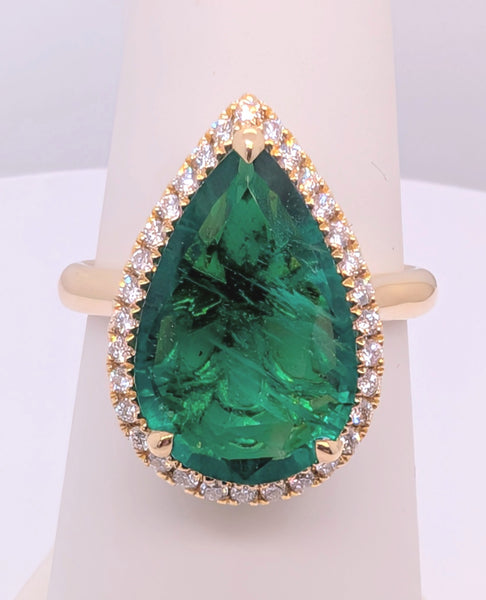 14KY 4.53ct Pear Shaped Emerald and Diamond Halo Style Ring 0.26cttw