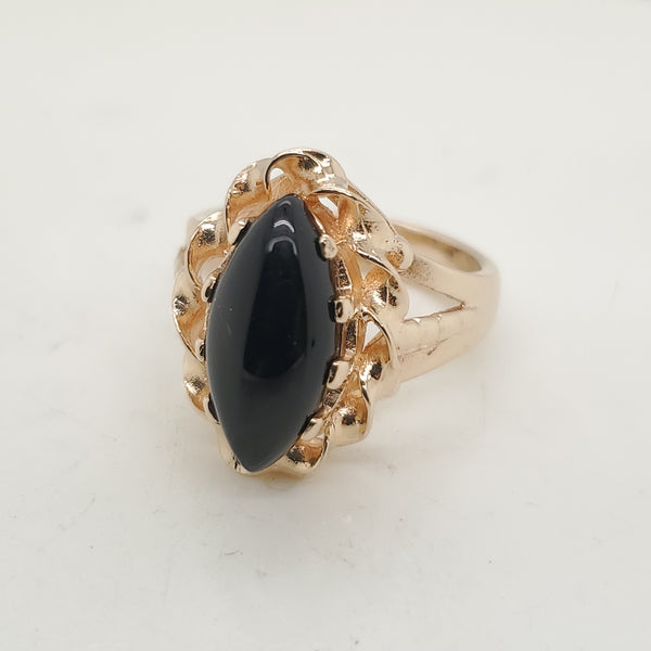 14kt Yellow Gold Onyx Ring