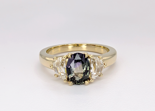 18K Yellow Gold Alexandrite and Diamond Ring