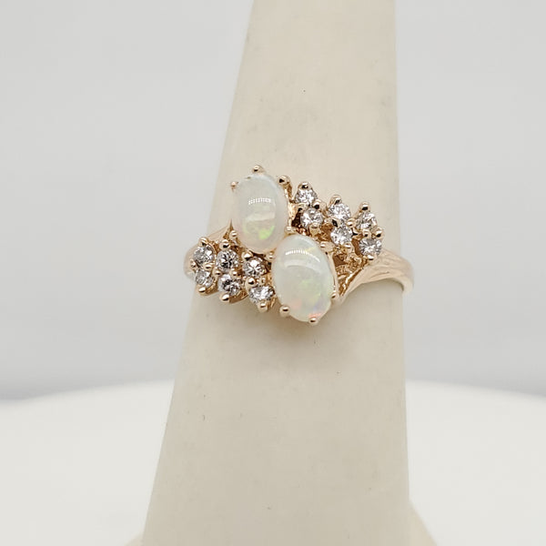 14Kt Gold Opal And Diamond Ring