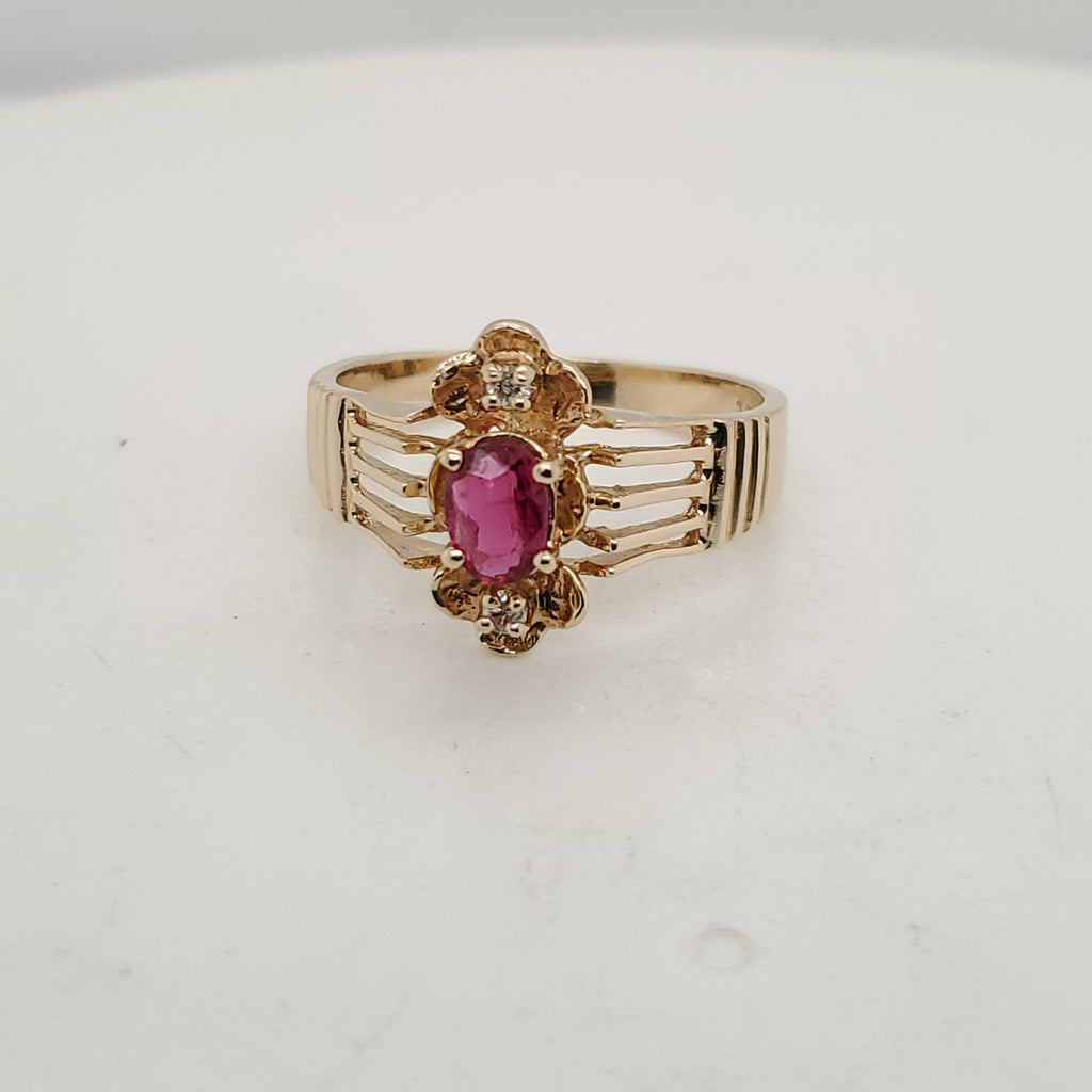 Vintage 14kt Yellow Gold Ruby and Diamond Ring