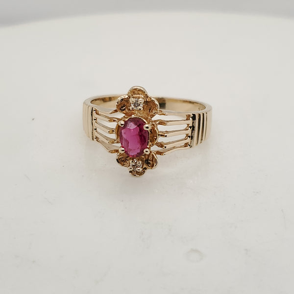Vintage 14kt Yellow Gold Ruby and Diamond Ring