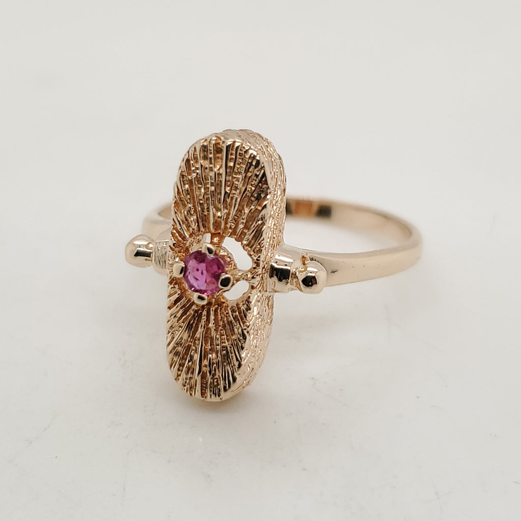 Vintage 14kt Yellow Gold and Ruby Ring