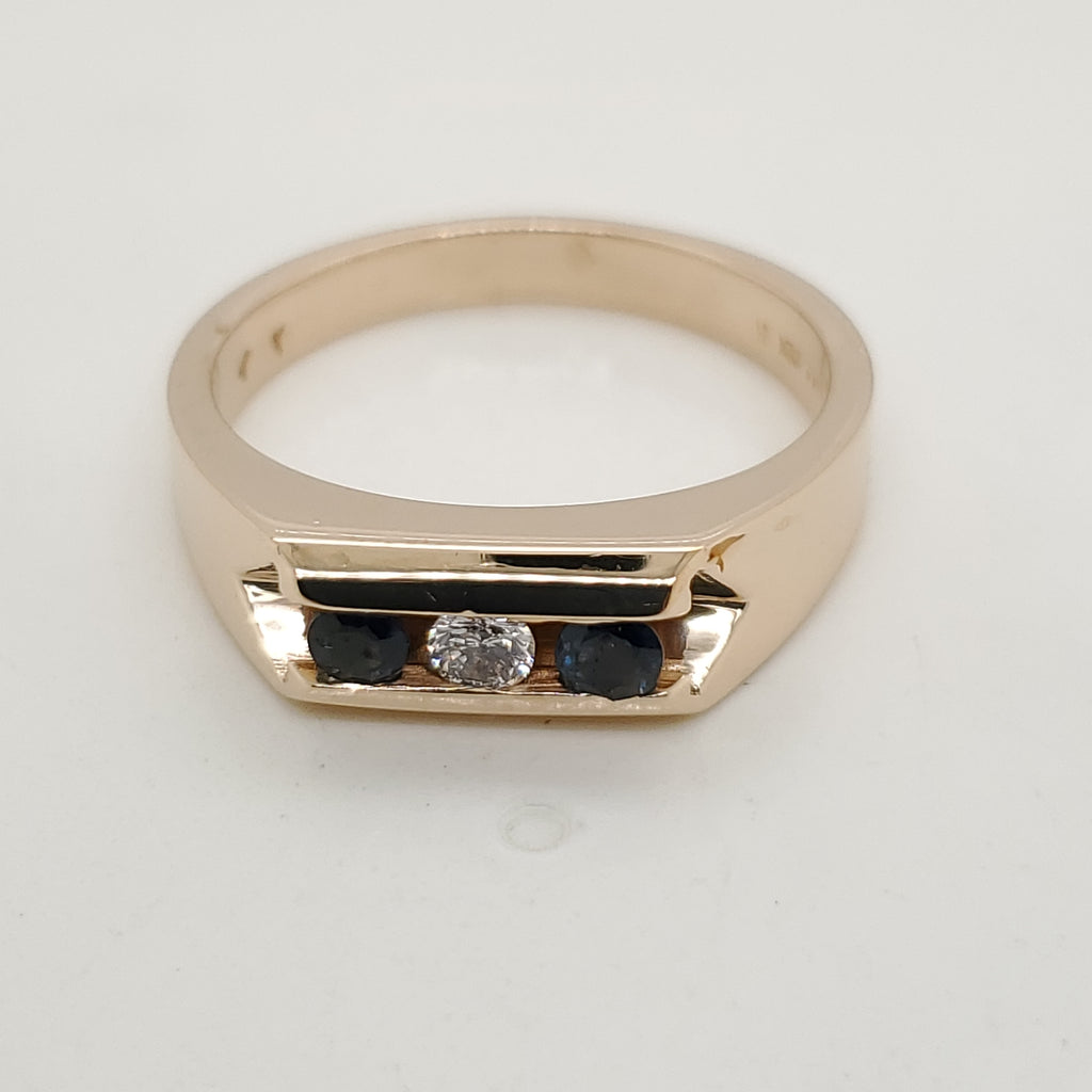 Vintage Mens 14kt Yellow Gold Diamond and Sapphire Ring
