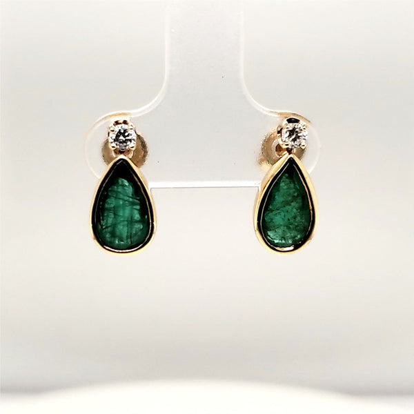 14kt Yellow Gold 3.00 Carats Total Weight Emerald And Diamond Earrings