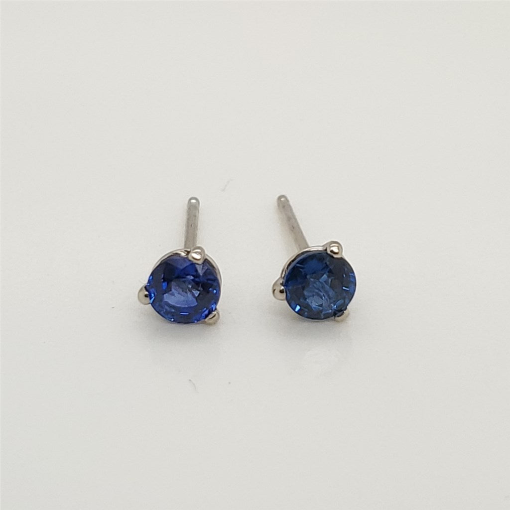 14kt White Gold Sapphire Stud Earrings