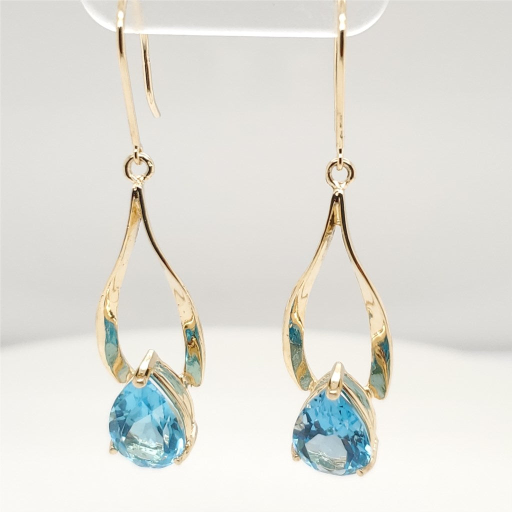 14kt Yellow Gold Swiss Blue Topaz Earrings