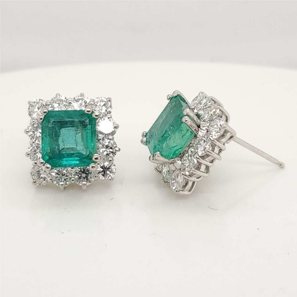 18kt White Gold Emerald And Diamond Stud Earrings