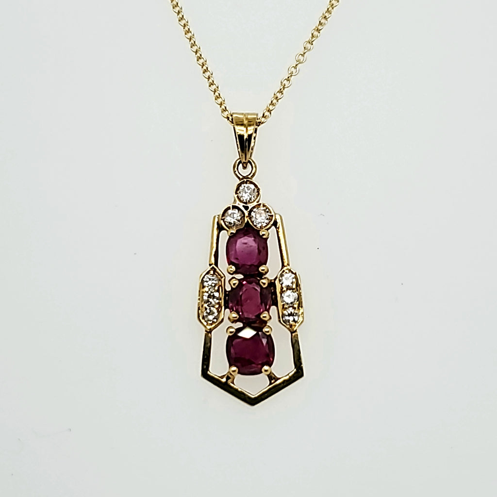 Vintage 18kt Yellow Gold Ruby and Diamond Pendant Necklace