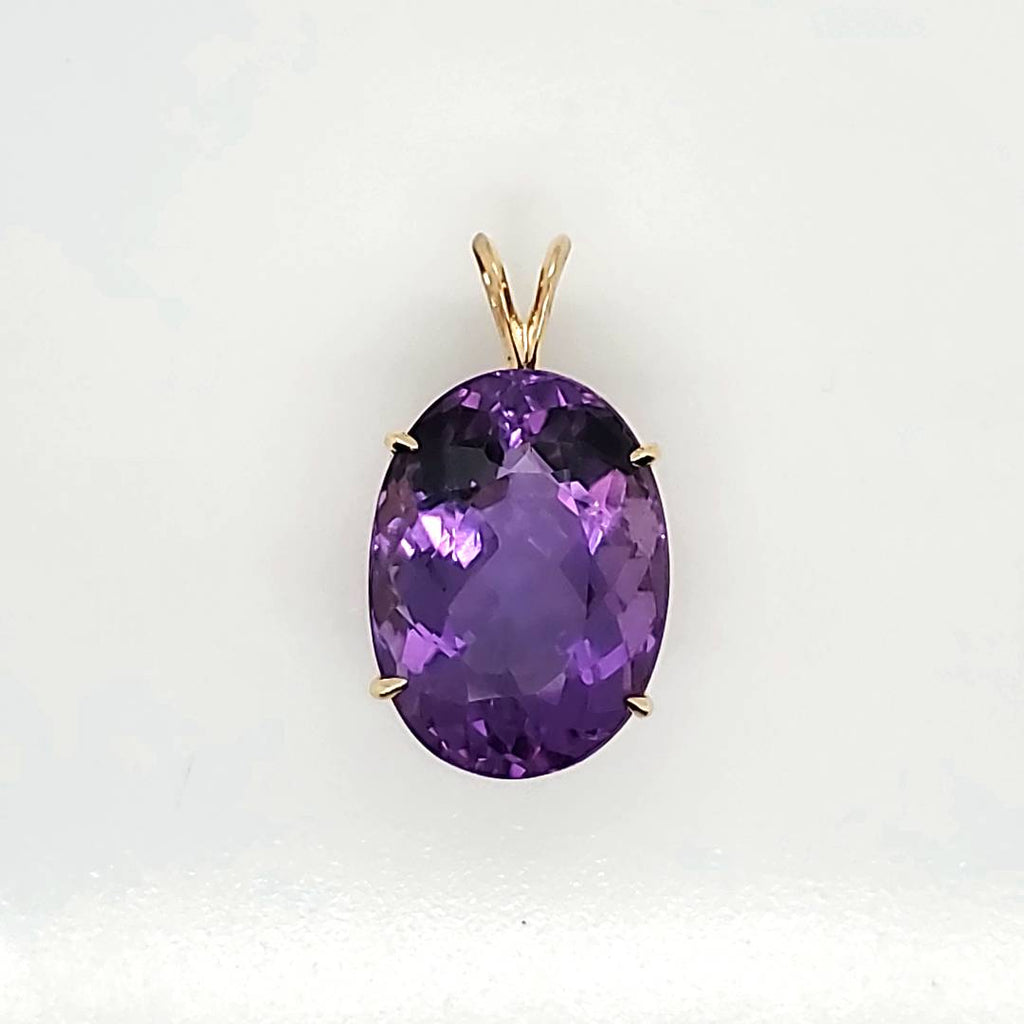 14kt Yellow Gold 16 Carat Amethyst Pendant