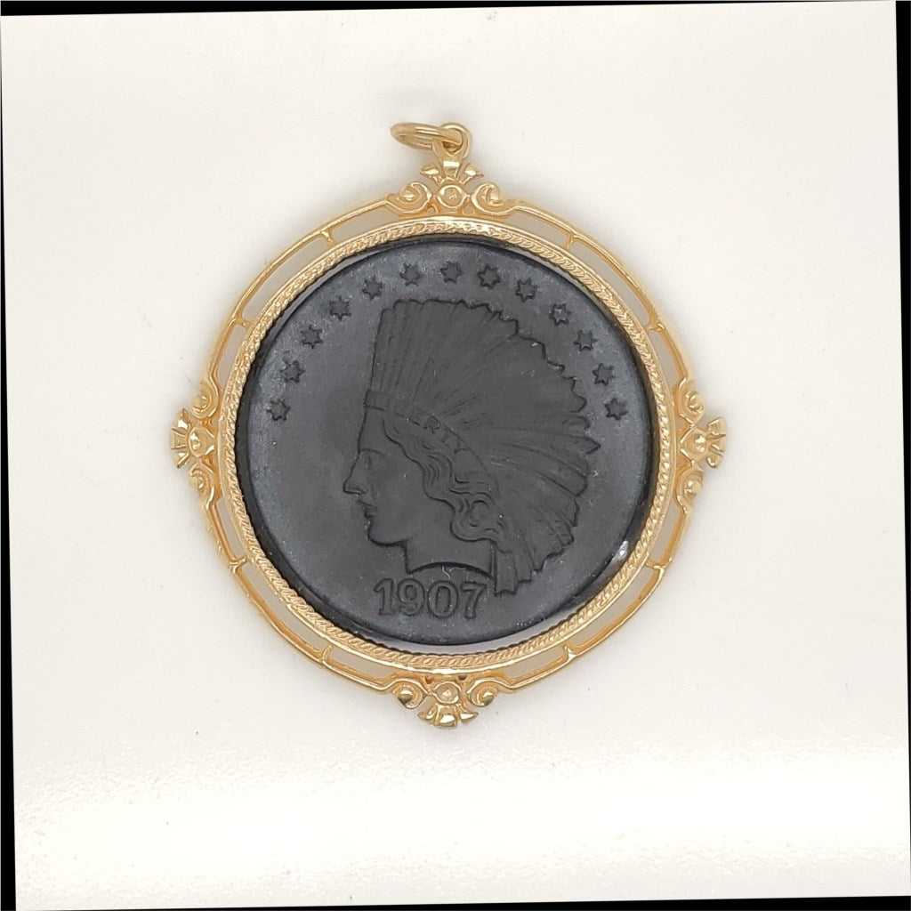 14kt Yellow Gold and Onyx Pendant