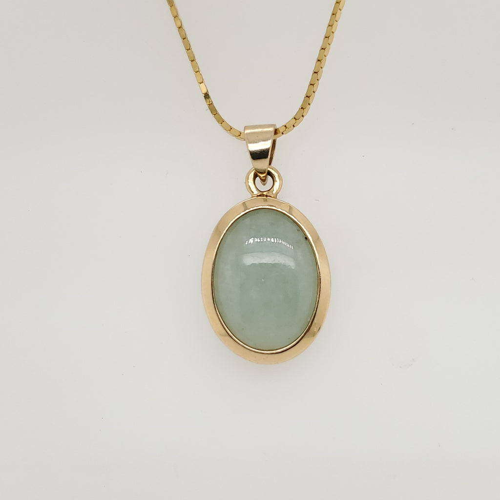 14kt Yellow Gold Jade Pendant