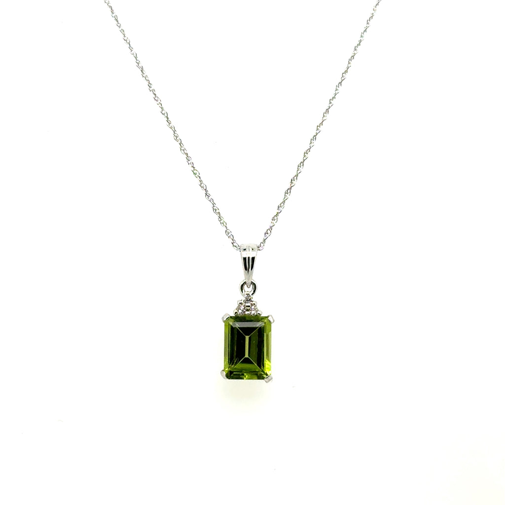 2.04 Ctw14kt White Gold Peridot And Diamond Pendant On Chain