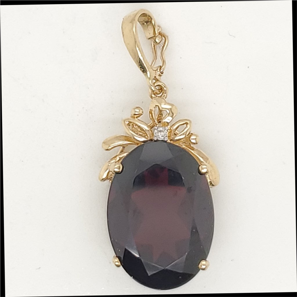 14kt Yellow Gold Garnet and Diamond Pendant