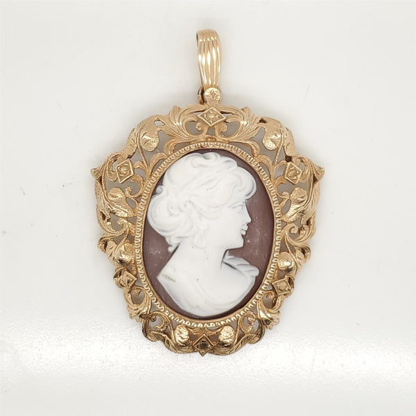 Vintage 14kt Yellow Gold Cameo Pendant