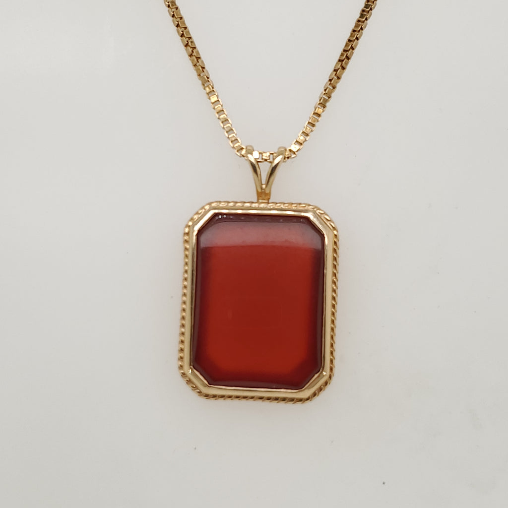 Vintage 14kt Yellow Gold Carnelian Pendant Necklace