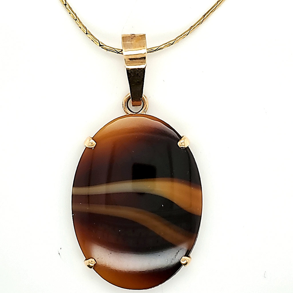 Vintage 14Kt Yellow Gold And Agate Pendant Necklace