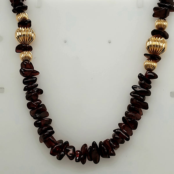 Vintage 14kt Yellow Gold Garnet Bead Necklace