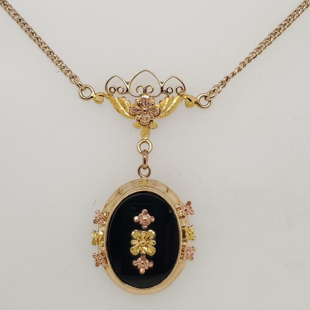 Antique Victorian 10Kt Yellow and Green Gold Onyx Necklace