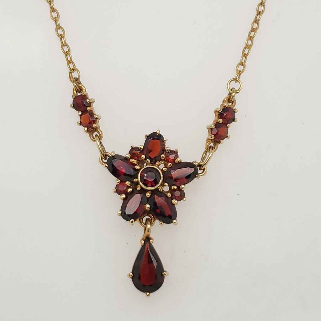 14kt Yellow Gold Garnet Necklace