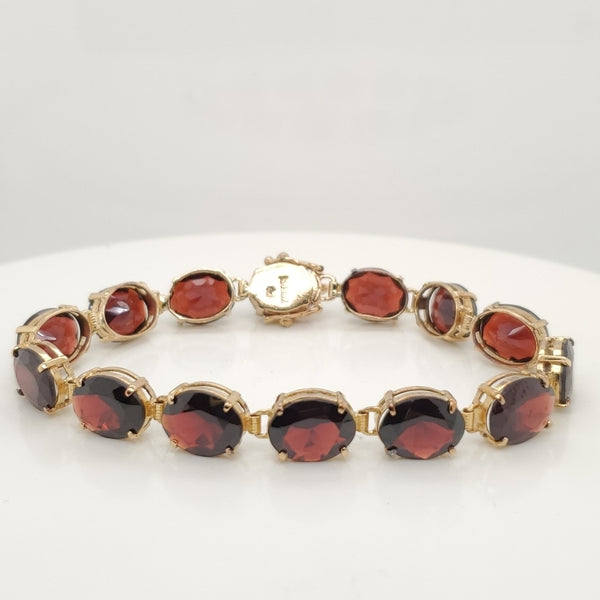 14kt Yellow Gold Garnet Bracelet