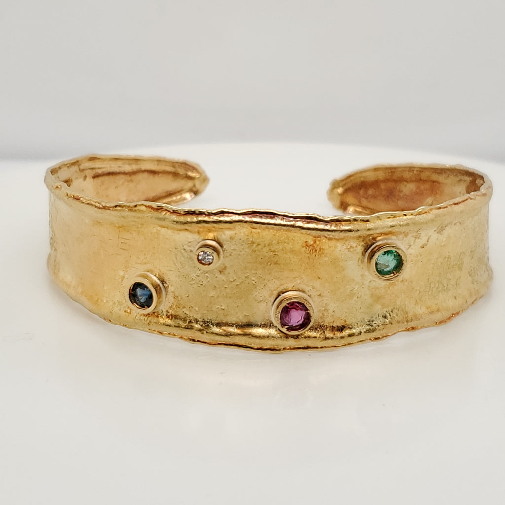 22kt Yellow Gold Gemstone Cuff Bracelet
